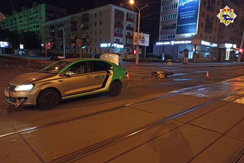 Motociklist S Passazhirkoj Nasmert Sbil Peshehoda Avarij S Motociklami Stalo Bolshe