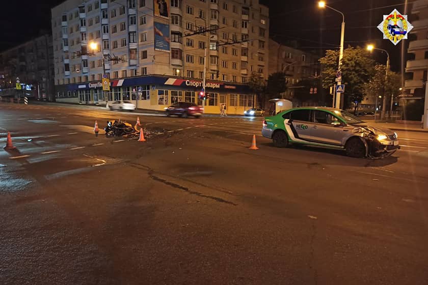 Motociklist S Passazhirkoj Nasmert Sbil Peshehoda Avarij S Motociklami Stalo Bolshe