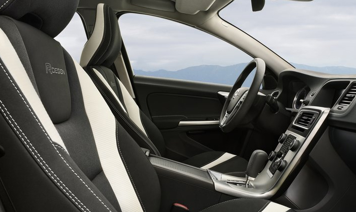 Новые сиденья имеют более развитую боковую поддержку 