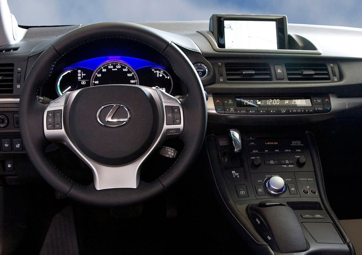 Lexus CT200h