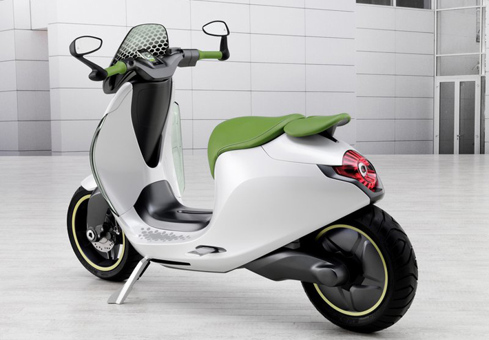 Кузовные детали скутера Smart выполнены из пластика