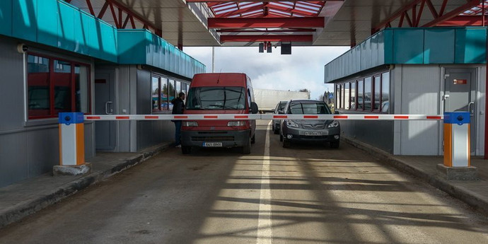 Правительство Литвы приняло решение ужесточить проверку граждан ...