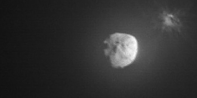 巨大な小惑星が明日地球の隣に飛ぶ：それはチョップのピラミッドよりも広い