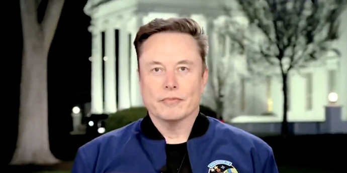 SpaceXは20〜30年で「普通の人」を火星に送ります