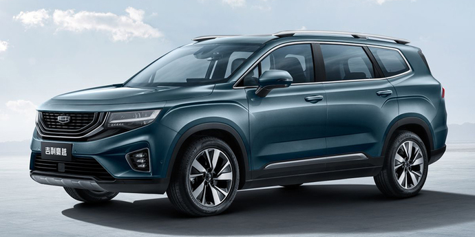 В Беларусь привезли первые семиместные кроссоверы Geely