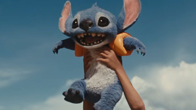 映画「Lilo and Stich」が出てきた映画の完全なトレーラーが出てきました
