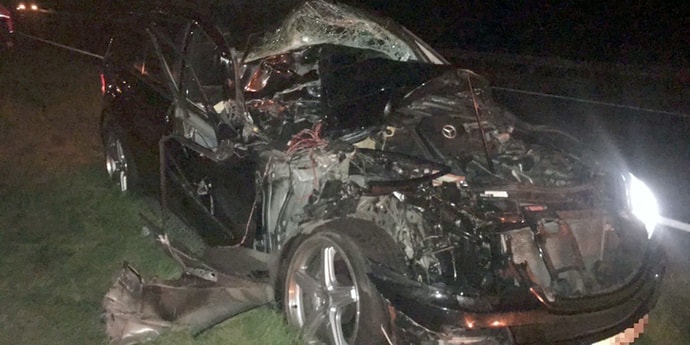 Бельгиец на Mercedes попал в аварию на М1: машина восстановлению не подлежит