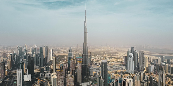 学校のAIはUAEで勉強します