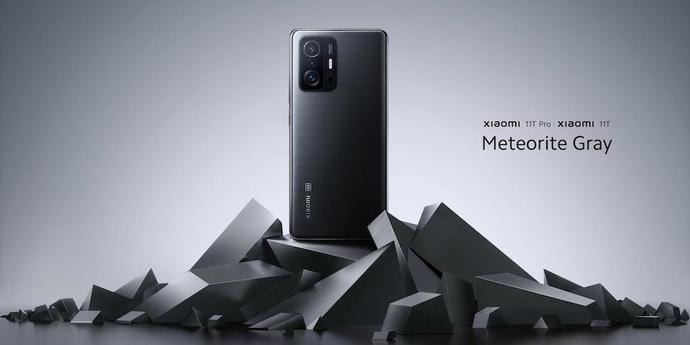 Xiaomi провела большую презентацию с новыми смартфонами, планшетами и фитнес-браслетами
