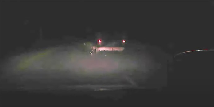 На видео показали погоню за пьяным водителем со стрельбой (видео)