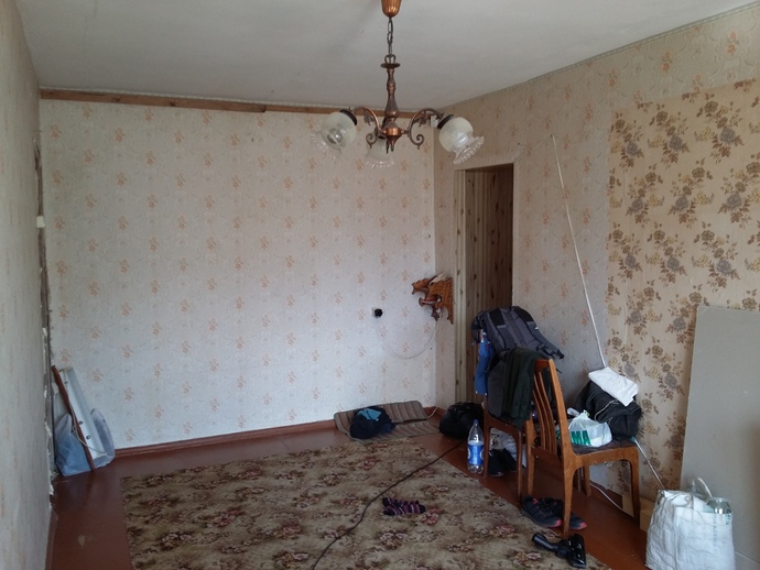 Молодая семья превратила убитую хрущевку в дизайнерскую квартиру