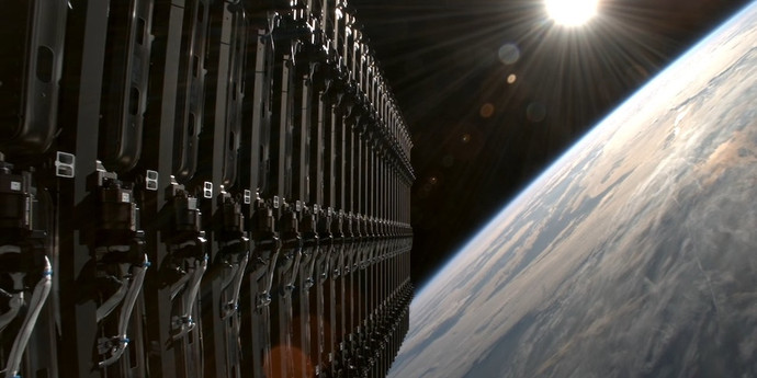 スターリンク衛星が爆発した。 SpaceX が異常事態を非難