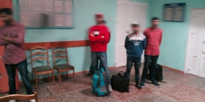 Армянин пообещал индийцам трансфер из России в ЕС за 1000 евро, а потом кинул их в Беларуси