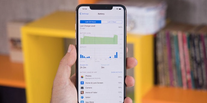 Apple объяснила заботой блокировку батарей для iPhone, установленных «на стороне»
