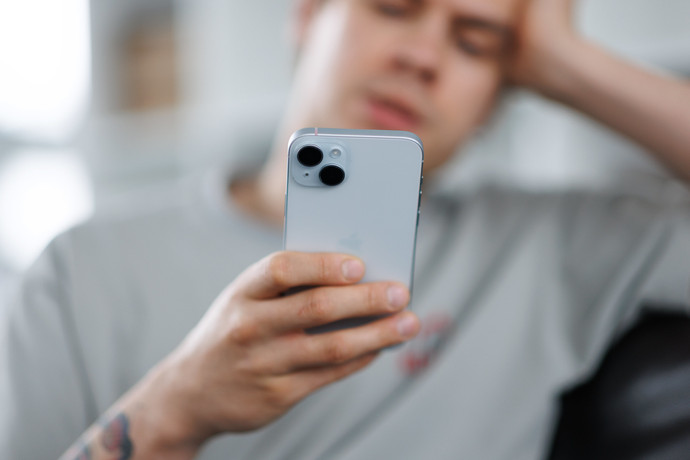 携帯電話会社は、無制限のインターネット料金を更新しています。何が変わるのか
