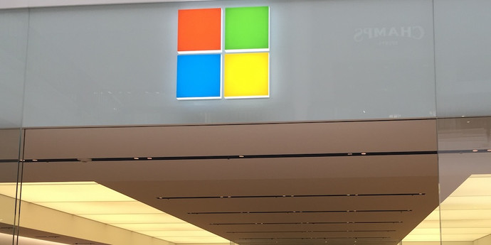 マイクロソフト、1000億ドルかけてデータセンターとスーパーコンピューターを建設へ