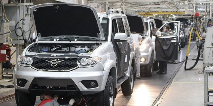 На UAZ выплатят три месячные зарплаты тем, кто добровольно уволится