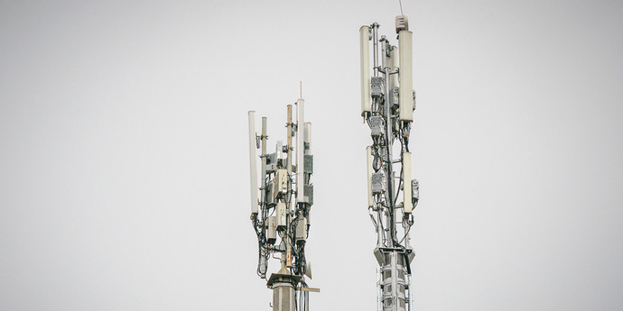 スマートフォンは5Gでどれくらいのエネルギーを放出しますか?
