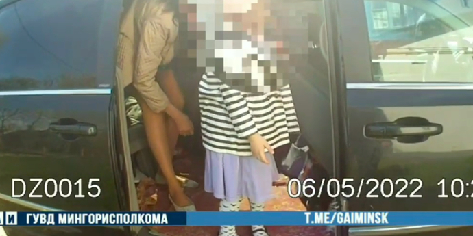 Женщина с 1,2 промилле везла 4-летнего ребенка в салоне&nbsp;(видео)