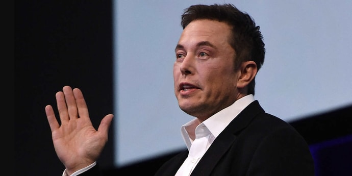 Маск: «Безос отошел от дел ради фултайм-исков против SpaceX»