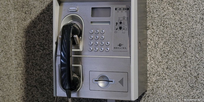 ベラルーシでついに公衆電話が解体される