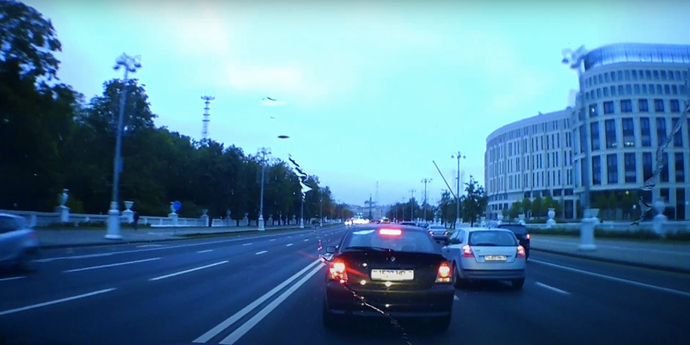 Водитель утверждал, BMW стал «учить» его в ответ на моргание фарами ...