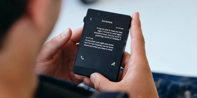 ミニマリストの「ソーシャルネットワークのないスマートフォン」は3月に登場します