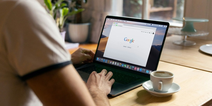 Googleでこのグロザーを使用して、検索から任意のリンクを削除できます