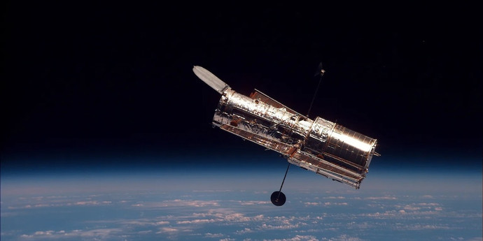ハッブル宇宙望遠鏡が謎の星雲の新たな画像を公開