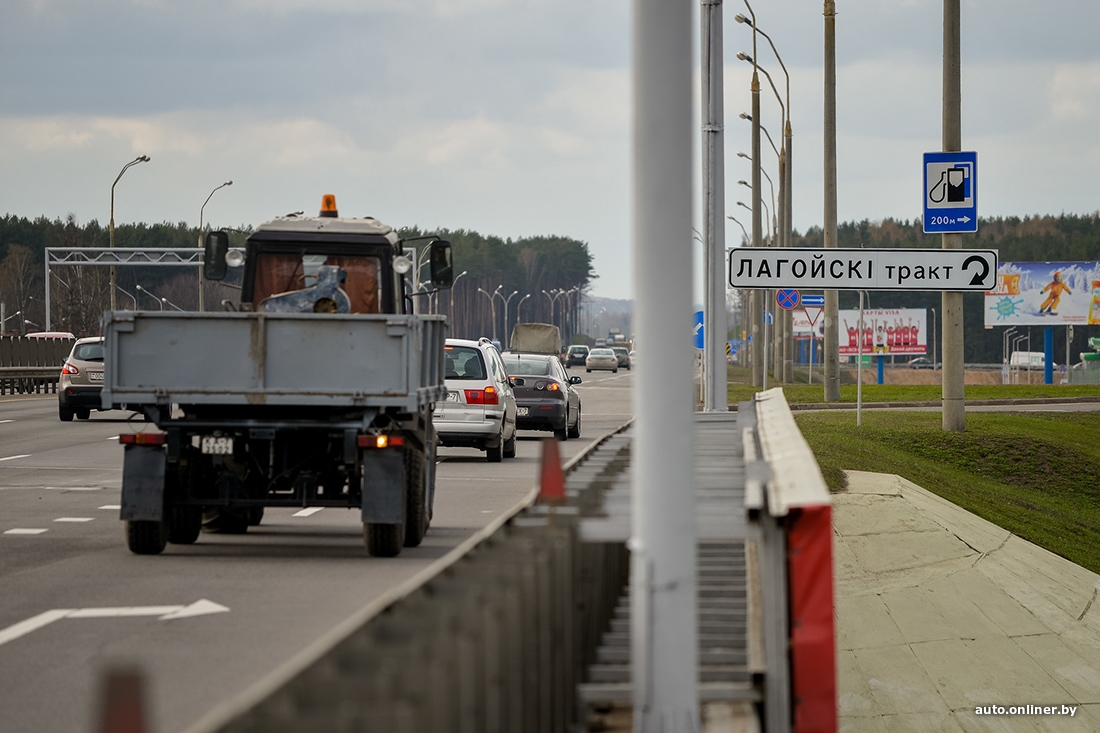 Что не так с левой полосой на МКАД