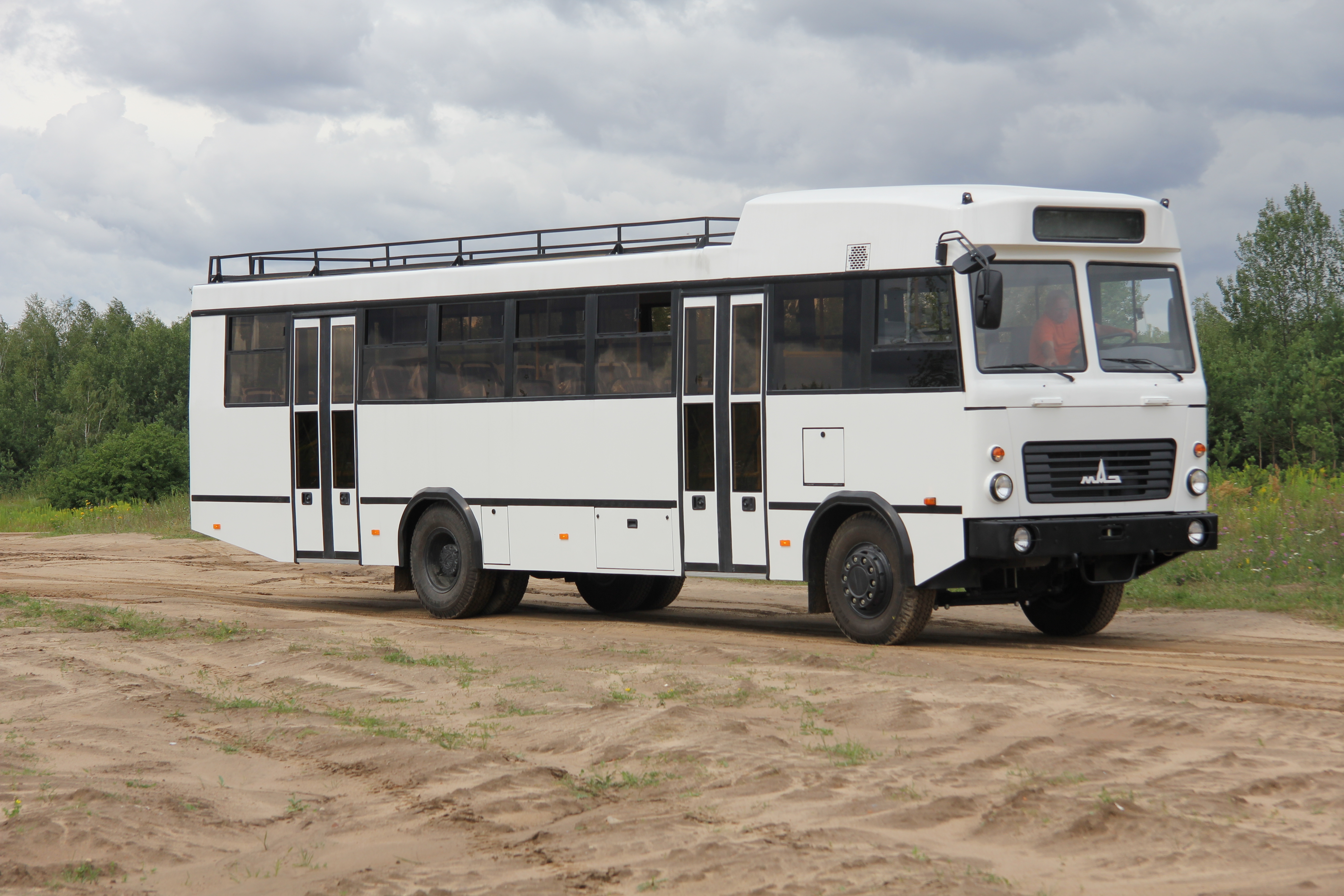 МАЗ выпустил особый автобус для африканских стран