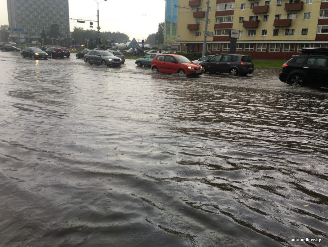 Минск дождь сегодня. Ливень в Минске. Минск ливни сегодня. Минск сегодня дождь. Ливень в Минске вчера.