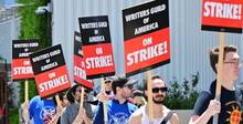 Официально. Гильдия сценаристов США объявила о завершении забастовки