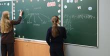 Это точно задачка для 9-го класса? Попробуйте решить