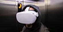 Топ-менеджер Facebook назвал шлем виртуальной реальности громоздким и убогим