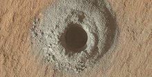 Ровер NASA нашел на Марсе нечто, что может указывать на существование инопланетной жизни