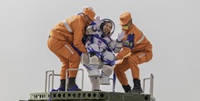 Китайские тайконавты вернулись на Землю после полугода в космосе