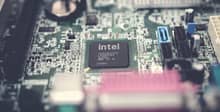 Дефицит чипов продлится не менее двух лет — Intel
