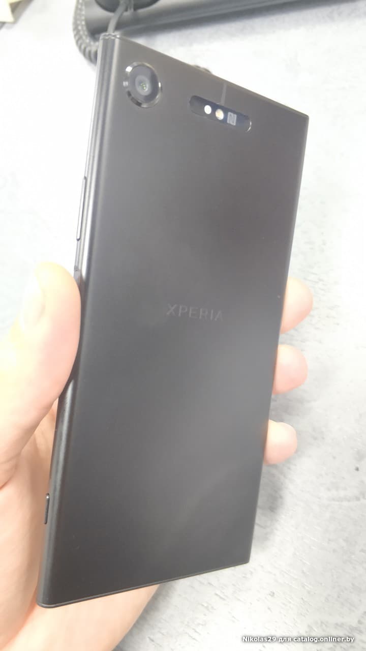 Отзывы Sony Xperia XZ1 Dual (теплое серебро)