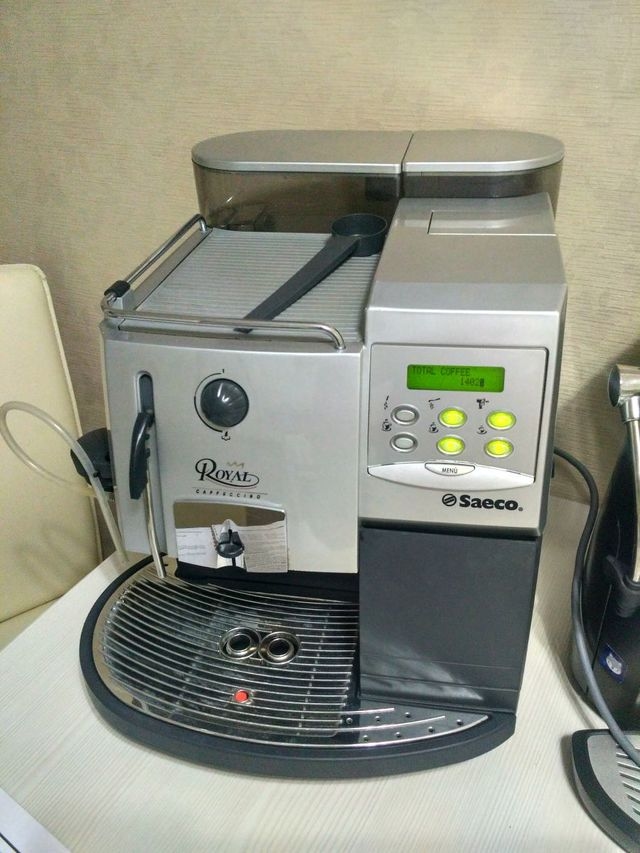 Промывка саеко. Saeco Royal professional. Кофемашина Саеко Роял профессионал. Saeco Royal Cappuccino. Saeco Royal professional ri9913.